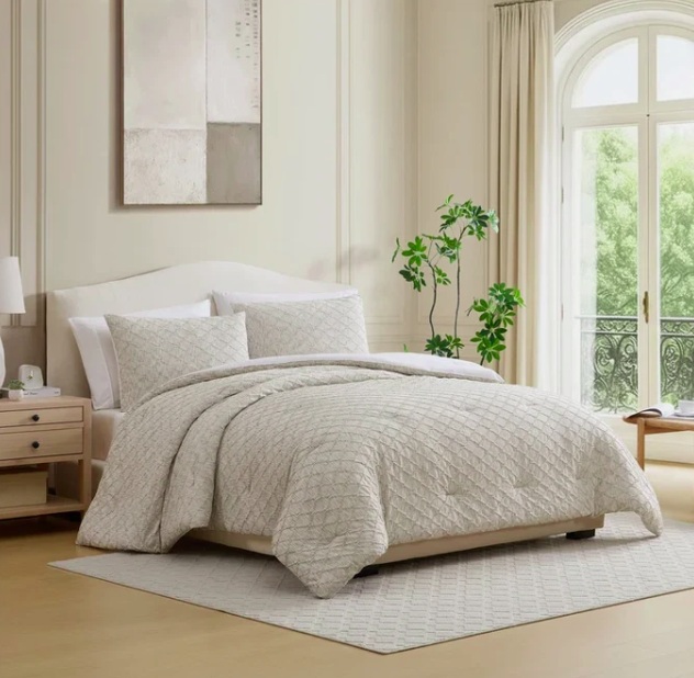Jennifer Adams Yarn Dyed Comforter Set, 3-Piece King